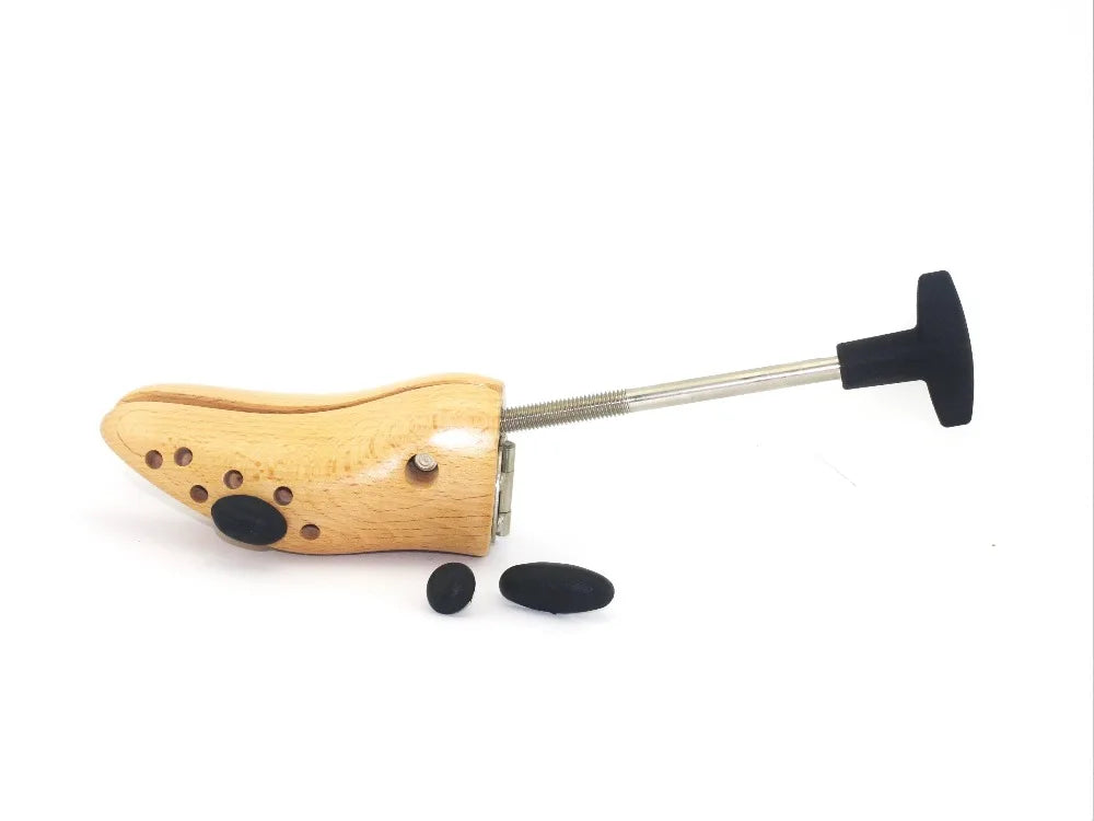 Wooden One Way Shoe Stretcher / Shoe Expander With T Shaped Handle in Beech/Hardwood (Varnished) DDP- SS01D